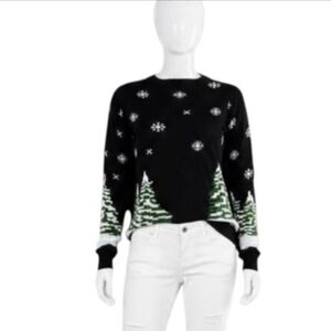 Cozy Women's Tree Design Sweater